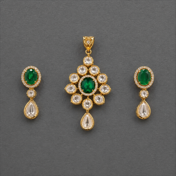 Royal Green Emerald Kundan Pendant & Earrings Set | Gold Polished