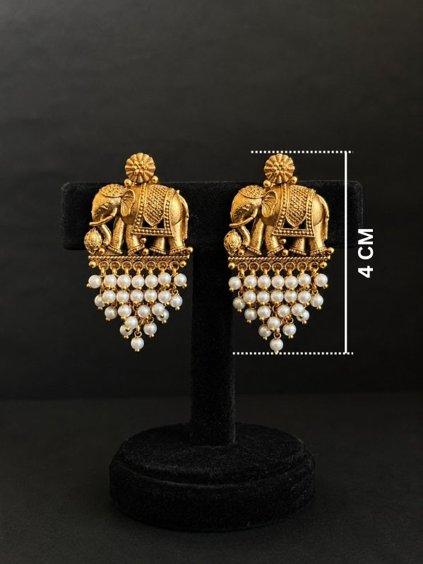 Classic Elephant Pearl Choker Necklace Set Traditional Gold-Plated Temple Jewelry with Earrings