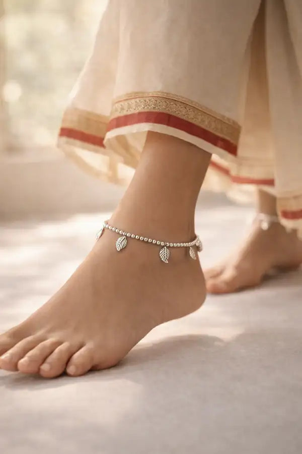 Minimal Oxidized Silver Leaf Charm Anklet | Boho Beaded Everyday Wear Payal | Set Of 2